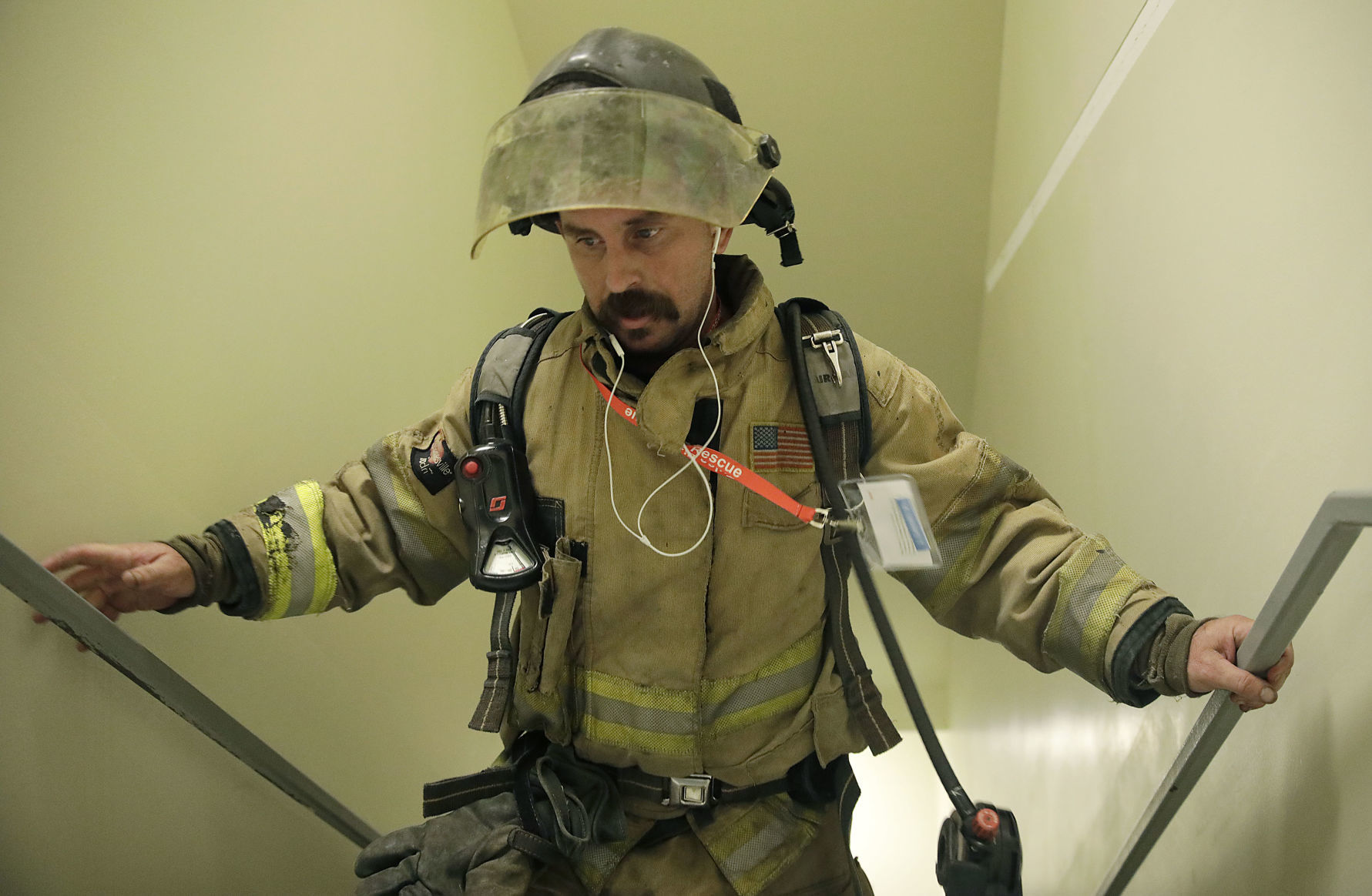 FIRST RESPONDERS CLIMB
